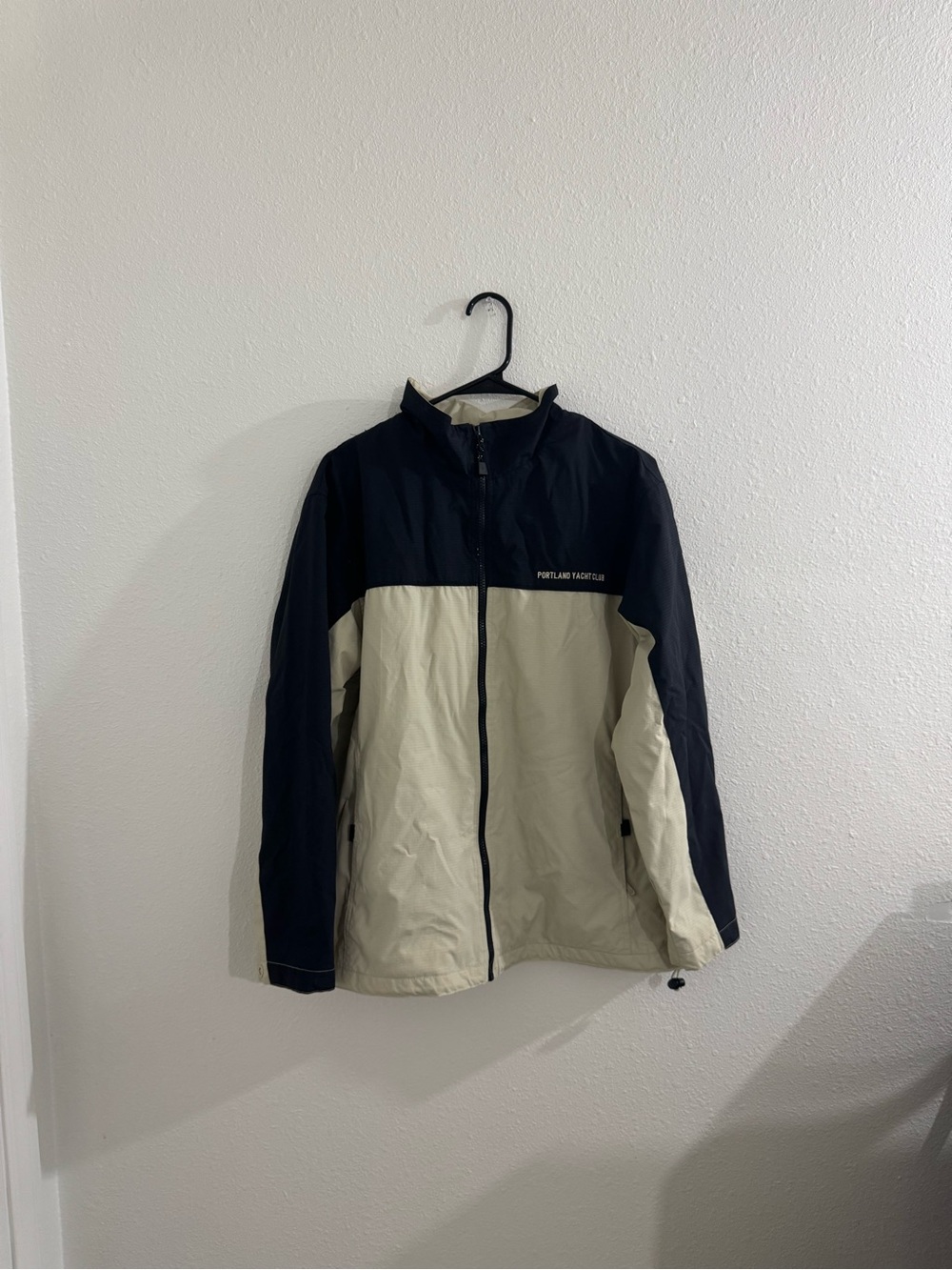 Women’s rain jacket